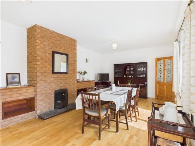 4 Hillcrest, Roslevan, Ennis, Co. Clare Sherry FitzGerald McMahon 4925 MyHome. Ie Residential