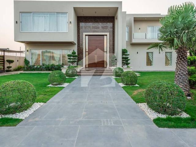 4 Kanal Modern Luxury House Near Mosque And Park