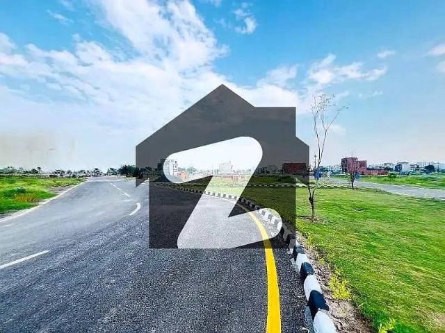 4 Kanal Corner Farm House Plot For Sale