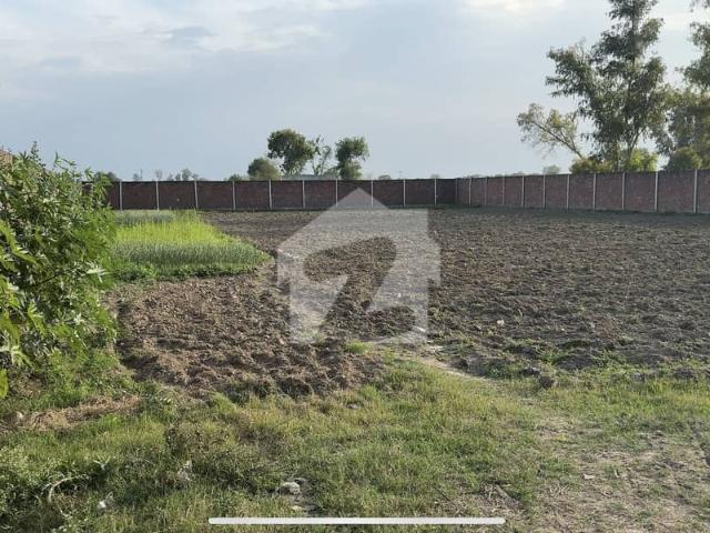 4 Kanal Farm House With Boundary Wall Plot For Sale In Gated Society