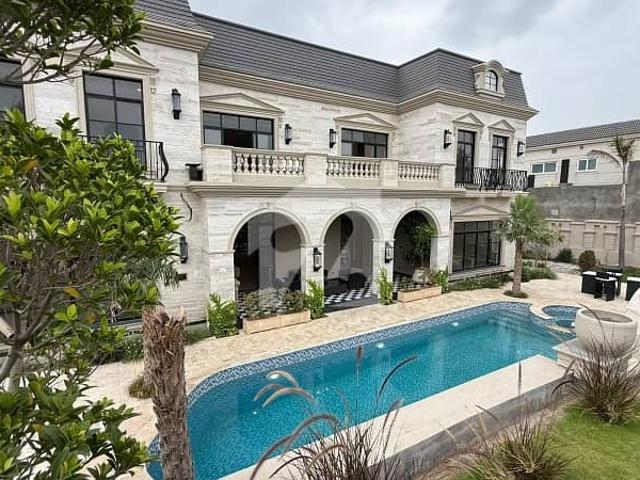 4 Kanal Farmhouse With Swimming Pool In Gulberg Greens