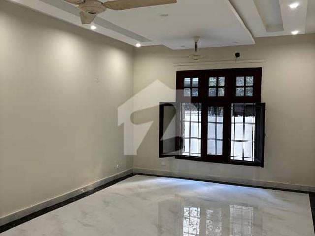 4 Kanal House Up For Rent In Garden Town
