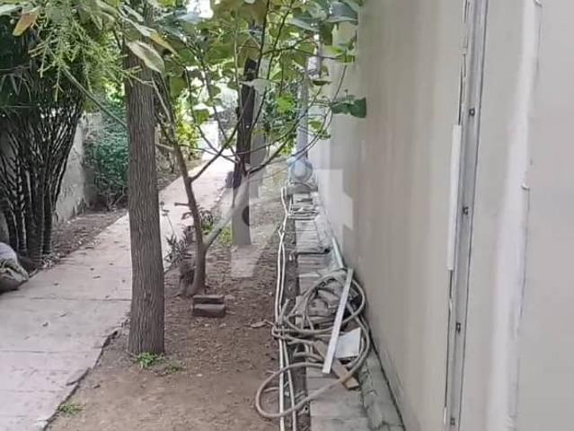 4 Kanal beautiful house Available For Sale in Prime Location Of Special Area