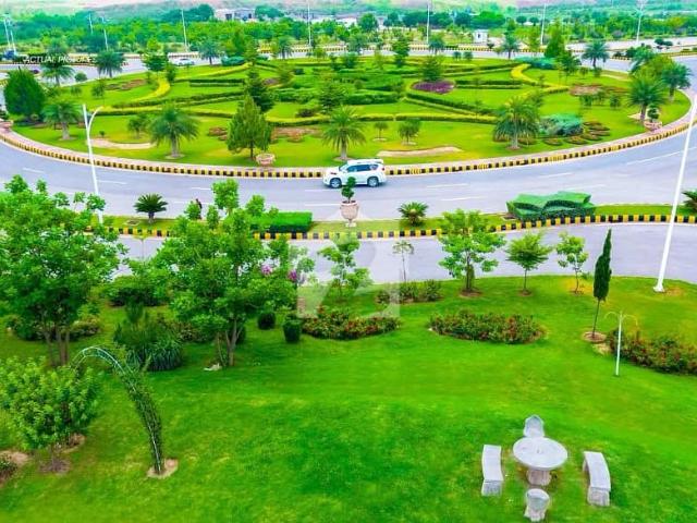 4 Kanal Semi Developed Farmhouse Plot for Sale D sector Gulberg Greens