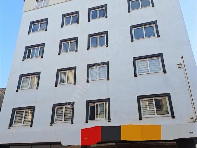 4 Katlı Asansörlü,her Katta 2daire Mevcut Bakımlı Komple Kiralık