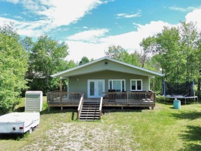4 Kaylee Crescent White Sands, Rural Stettler County, AB, T0C 3B0 house for sale | Listing ID E4493 | Royal LePage