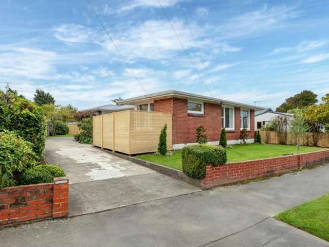 4 Kingham Place, Avonhead, Christchurch City