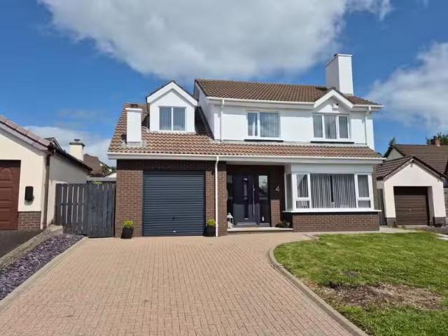 4 Kingsland Crescent