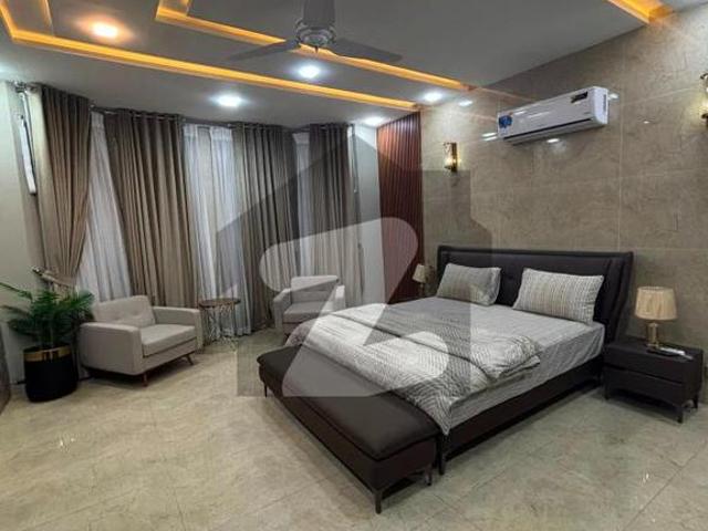 4 knal farmhouse fully luxury furnshd house for rent Gulberg Greens