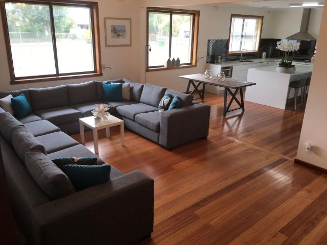 4 Large Bedroom Home with Double Garage
