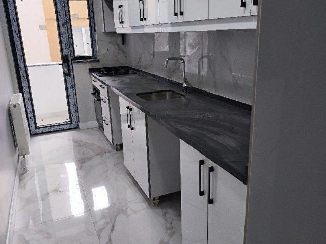 4.LEVENT METROYA 4 DK 2+1 OTOPARK&ASANSÖRLÜ SATILIK DAİRE