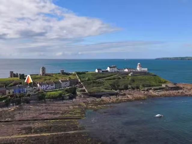 4 Lighthouse Terrace, Roches Point, Midleton, Co. Cork, P25XN6.