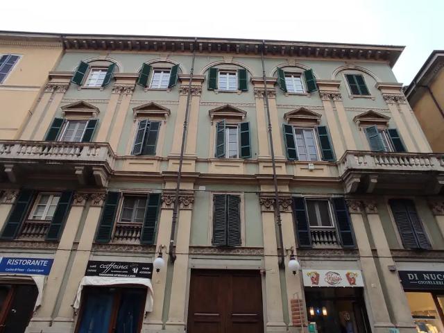 4 LOCALI + DOPPI SERVIZI ARREDATO – Cod. 7112