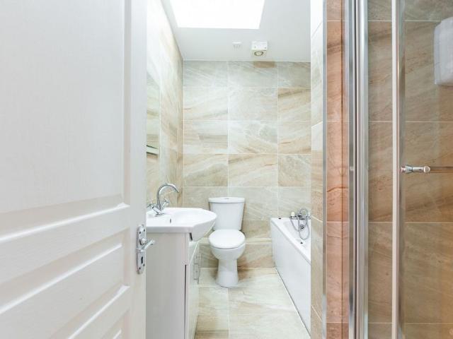 4 Páirc Gleann Trasna, Aylesbury, Dublin 24