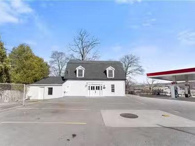 4 Patton Street, Grimsby, ON, L3M 3M5 commercial for sale L.