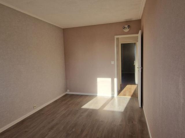 4 pièces 76 m² 7ème étage Colocation non autorisée