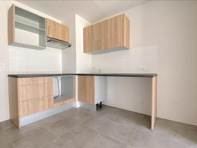 4 pièces 86,87 m² RDC Colocation non autorisée