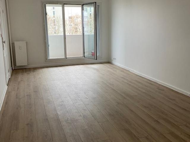 4 Pièces 86m2 + Box + Balcon. Bon état