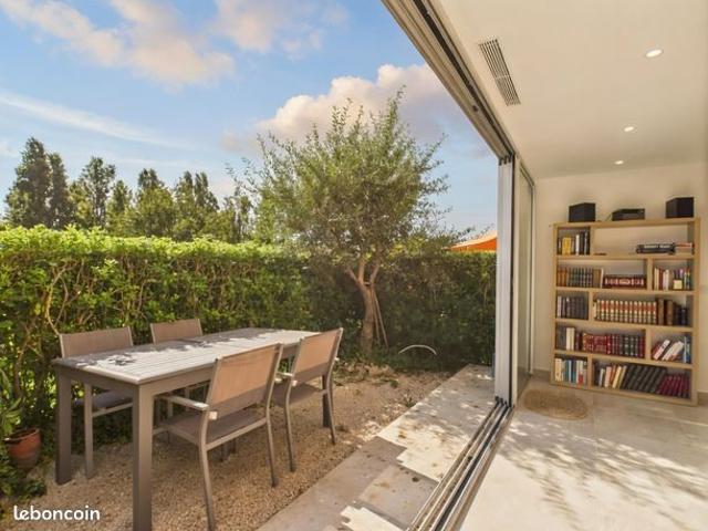 4 pièces, 88 m2, refait à neuf, parking piscine