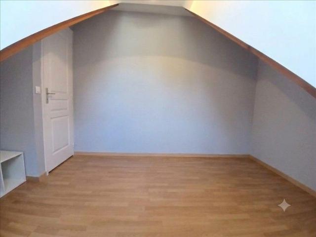 4 pièces 93,33 m² 1er étage Colocation non autorisée