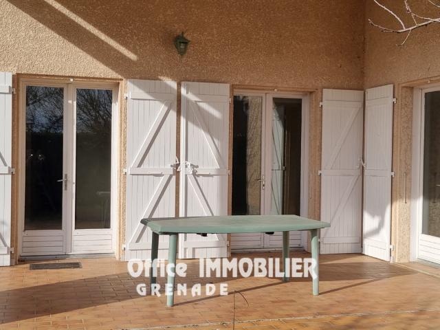 4 pièces, 108m², en location à Ondes 1 040 € par mois