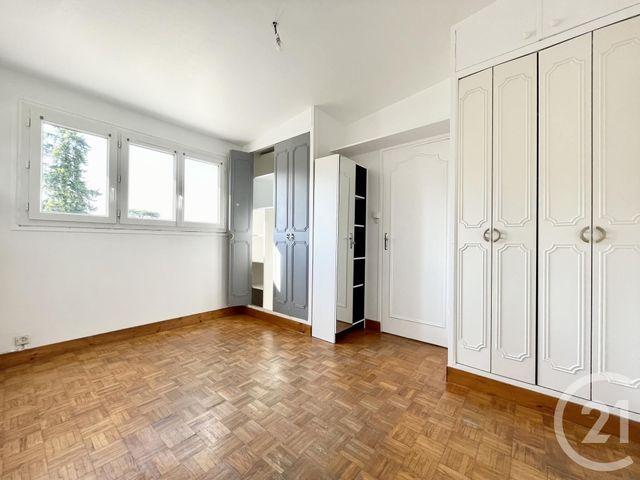 4 pièces 111,10 m2 CHARTRES 28