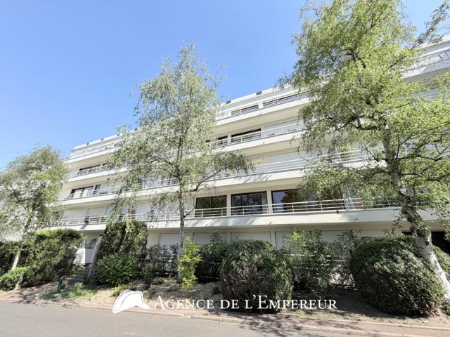4 PIÈCES, 2 BALCONS, CAVE ET PARKING BOIS PRÉAU