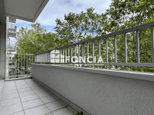 4 pièces 2 grands balcons filants