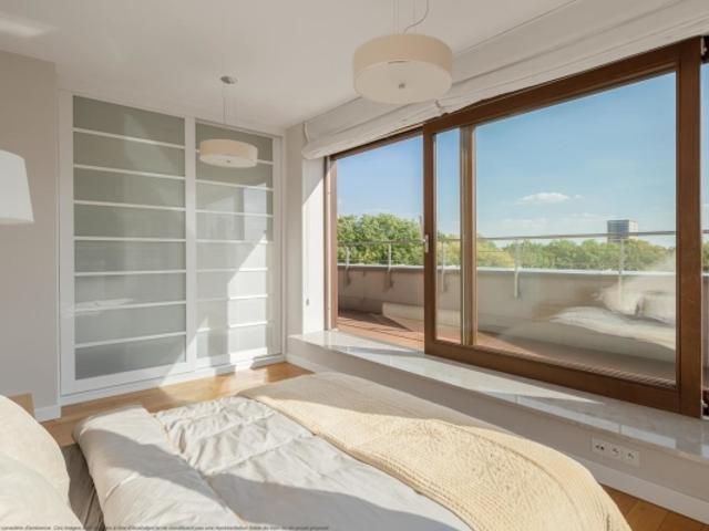 4 PIÈCES + TERRASSE + LOGGIA PRIVATIVE