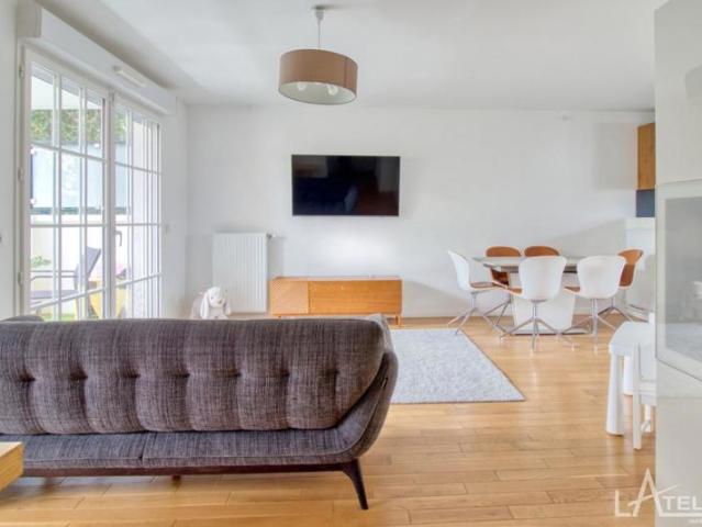 4 pièces traversant de 85 m², alliant praticité, confort et qualité de vie
