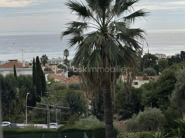 4 PIÈCES vue mer PISCINE PARKING – Résidence de standing – NICE OUEST LANTERNE