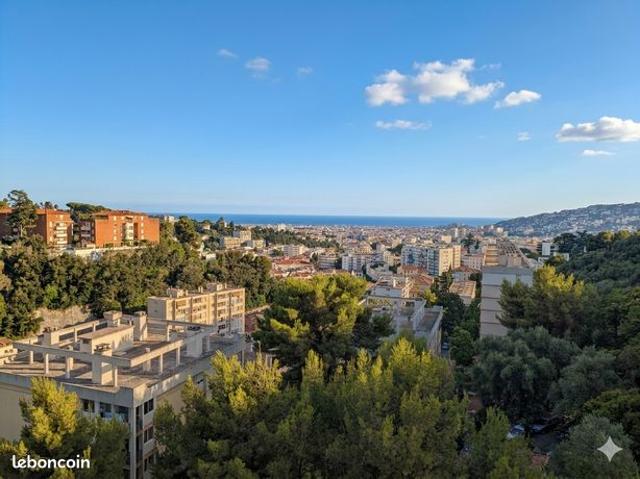 4 Pieces vue mer 235 000 euros
