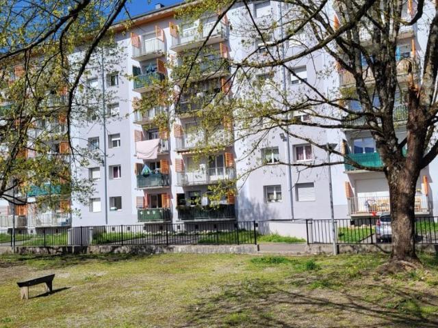4 PIECES AIX LES BAINS