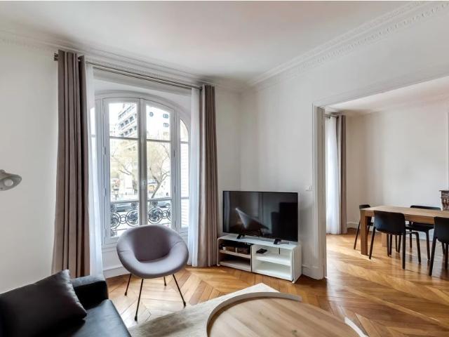 4 Pieces Av de Flandres 75019 PARIS Réf 7