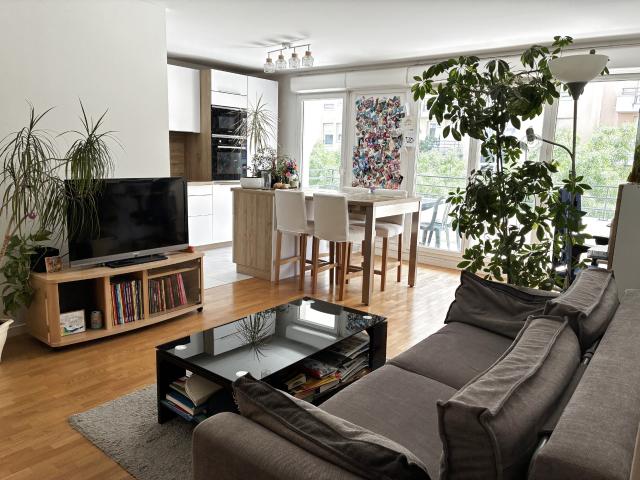 4 PIECES AVEC GRAND BALCON