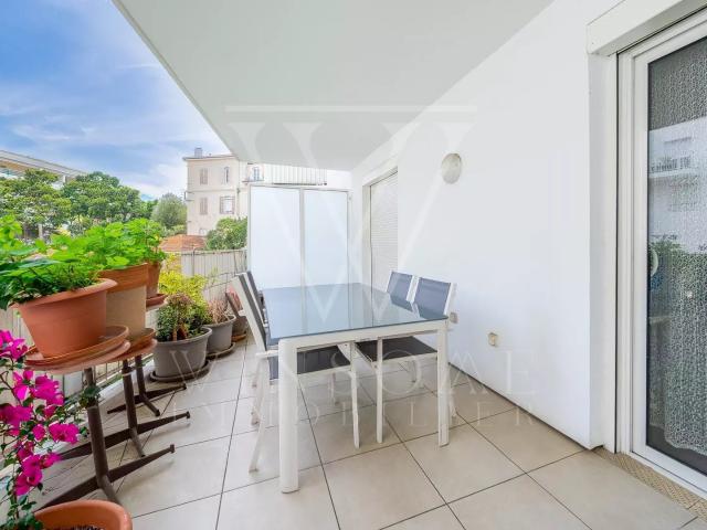 4 pièces avec grande terrasse 24 m2 83m² Cannes