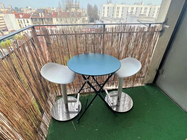 4 pièces calme et clair, traversant, balcons, parking