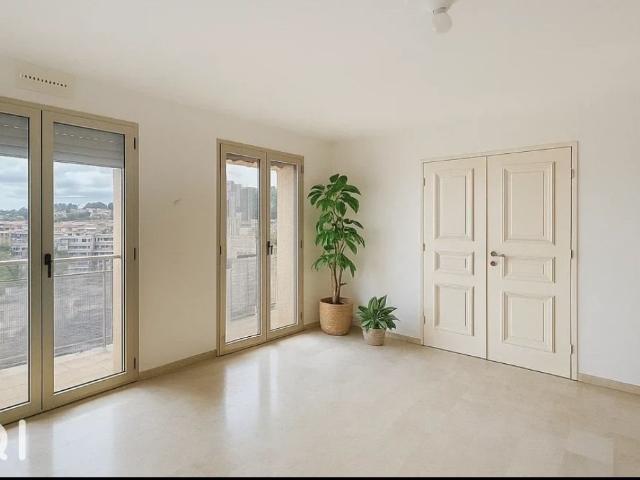 4 Pieces Dernier Etage Expo Sud 82m² Cagnes sur Mer