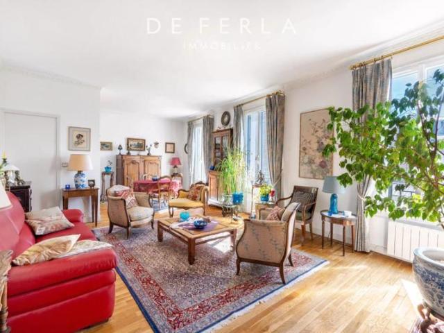 4 pièces en duplex Paris XVème
