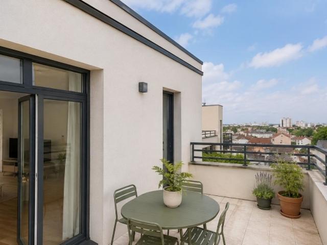 4 PIECES LUMINEUX EN DERNIER ETAGE