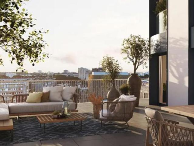 4 PIECES LUMINEUX EN ETAGE AVEC BALCONS