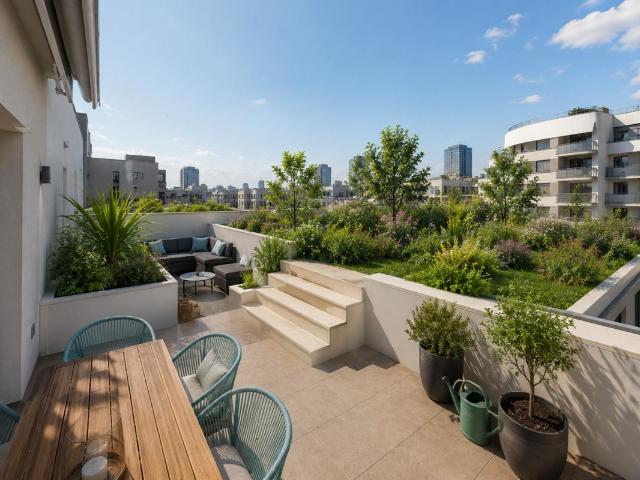 4 PIECES LUMINEUX EN ETAGE AVEC TERRASSE