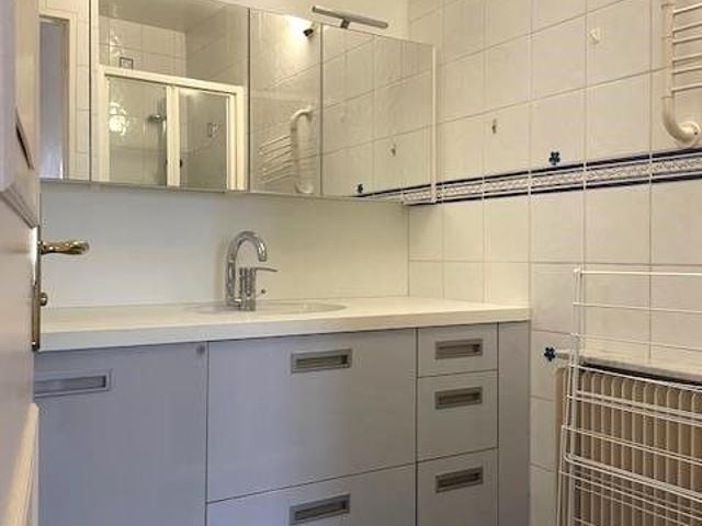 4 pièces Meublé 72,74 m² 3ème étage Colocation non autorisée