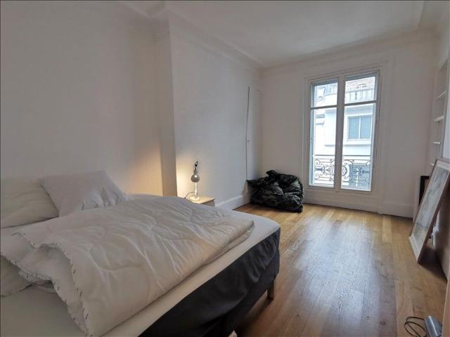 4 pièces Meublé 91,62 m² 4ème étage Colocation non autorisée