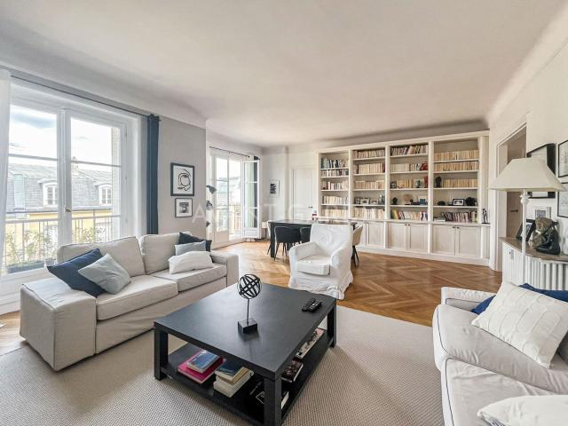 4 pièces meublé Avenue Achille Peretti 92200 Neuilly sur Seine