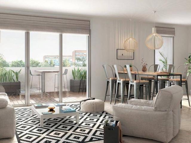 4 PIÈCES offrant 141m² de surface privative / Cave