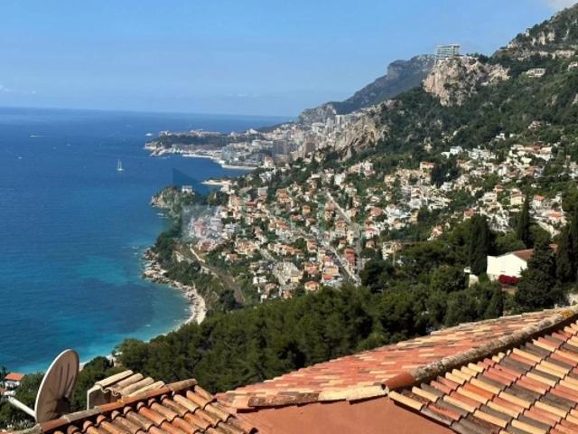 4 PIECES ROQUEBRUNE VILLAGE VUE MER