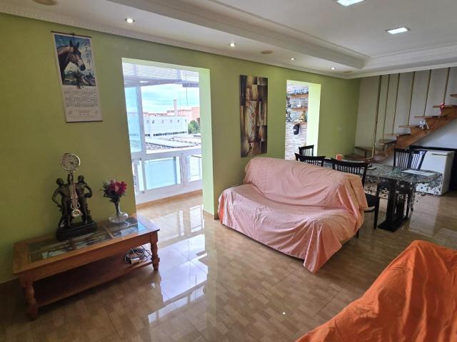 4ª PLANTA SIN ASCENSOR EN VENTA!