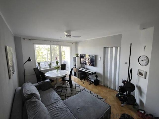 4 pokojowe mieszkanie na Ursynowie z balkonem i piwnicą