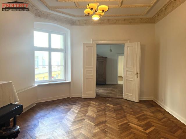 4 pokojowe mieszkanie po remoncie z balkonem na Piotrkowskiej polecam!